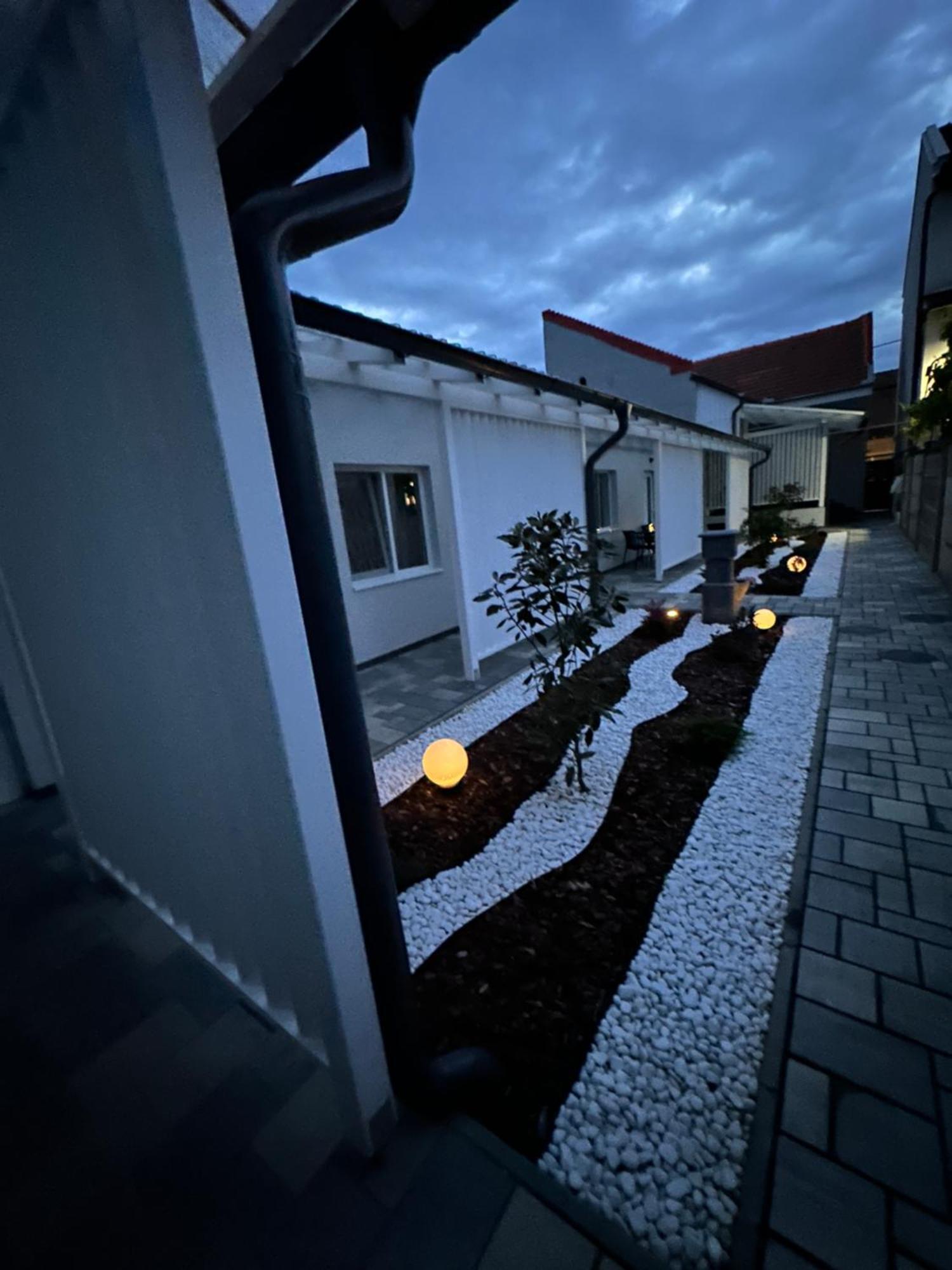 Aparthouse 1 Луґож Екстер'єр фото